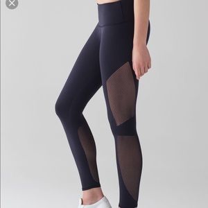 lululemon athletica Pants - NWT lululemon reveal 7/8 tight midnight navy lululemon athletica Pants - NWT lululemon reveal 7/8 tight midnight navy